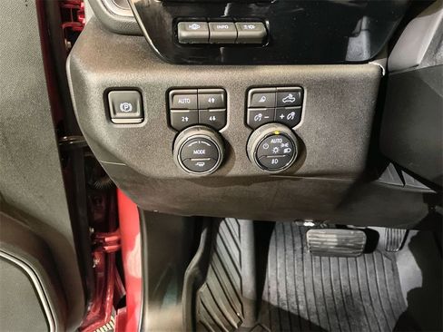 Certified 2025 Chevrolet Silverado 1500 LTZ w/ LTZ Premium Package image 17