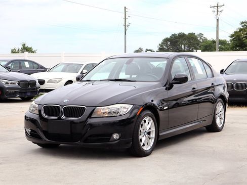Used 2011 BMW 328i Sedan RWD image 3