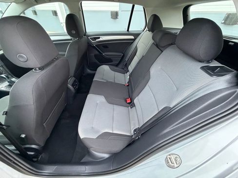 Used 2016 Volkswagen e-Golf SE image 15