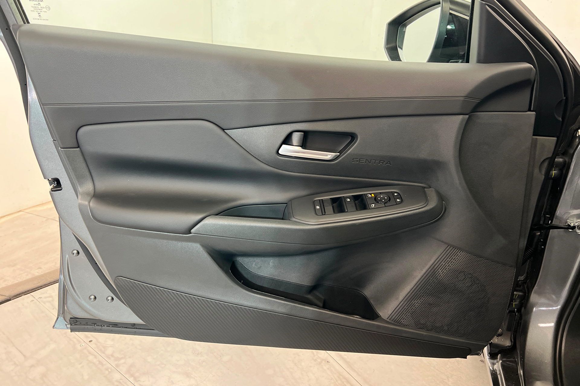 New 2027 Nissan Sentra SV w/ SV Convenience Package FWD image 14