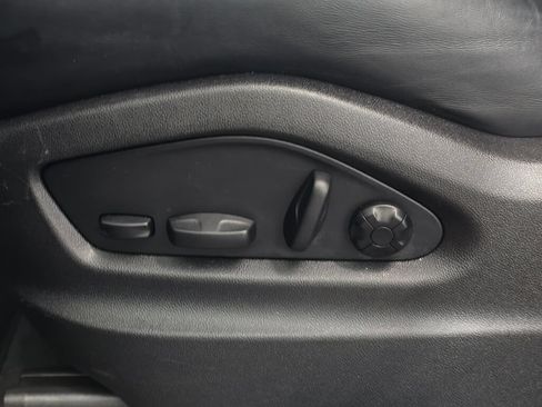 Certified 2023 Porsche Cayenne Platinum Edition AWD/4WD image 38