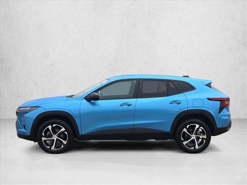 Used 2026 Chevrolet Trax RS FWD image 8