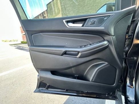 Used 2024 Ford Edge Titanium AWD/4WD image 23