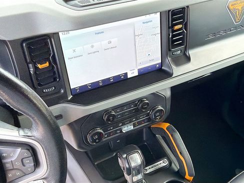Used 2021 Ford Bronco Badlands image 24