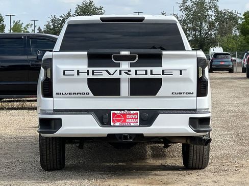 Used 2021 Chevrolet Silverado 1500 Custom w/ Rally Edition RWD image 8