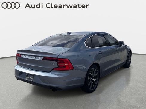 Used 2019 Volvo S90 T5 Momentum FWD image 3