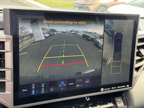 Used 2022 Toyota Tundra Limited image 4