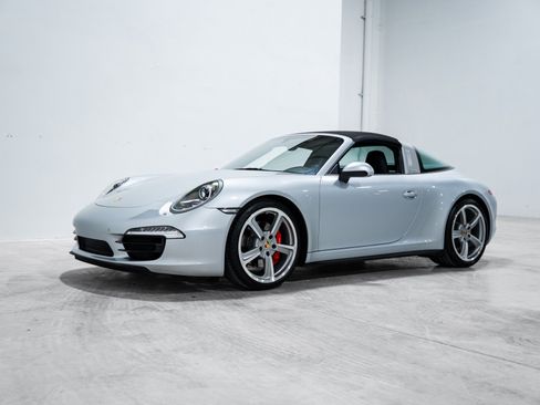 Used 2014 Porsche 911 Targa 4S AWD/4WD image 26