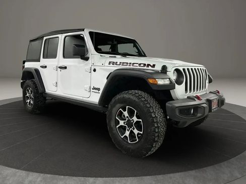 Used 2022 Jeep Wrangler Unlimited Rubicon w/ Cold Weather Group AWD/4WD image 8