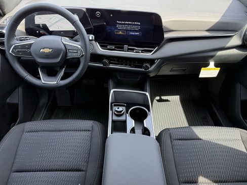 New 2026 Chevrolet Equinox LT image 10