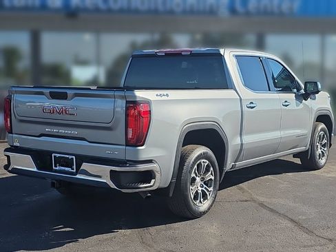 Used 2025 GMC Sierra 1500 SLT AWD/4WD image 7