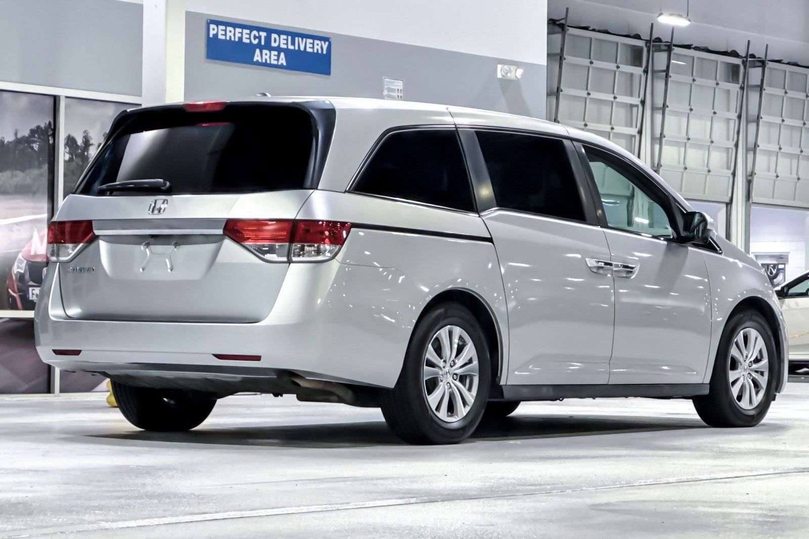 Used 2014 Honda Odyssey EX-L image 9