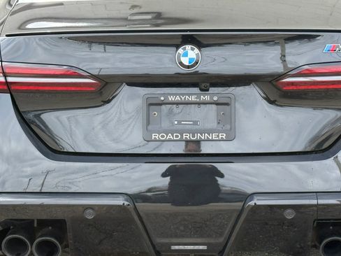 Used 2025 BMW M5 Sedan 4D w/ Executive Package image 18