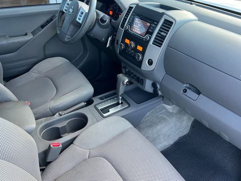 Used 2015 Nissan Frontier SV w/ SV Value Truck Package image 15