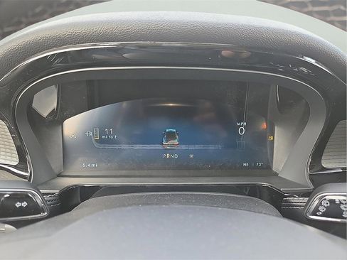 New 2026 Lincoln Corsair Premiere image 18