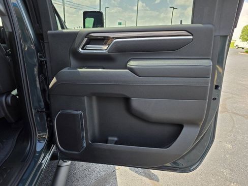 Used 2025 Chevrolet Silverado 3500 LT w/ Trail Boss Package AWD/4WD image 26