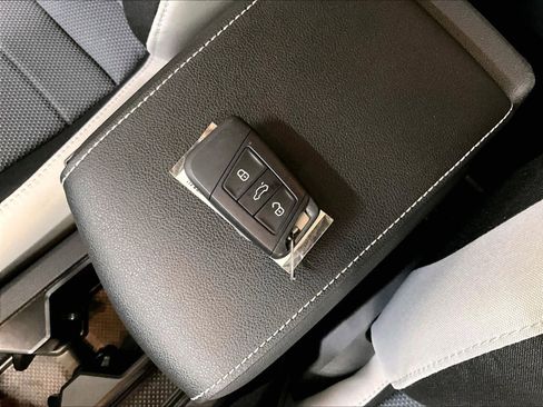 Used 2025 Volkswagen Taos S image 13