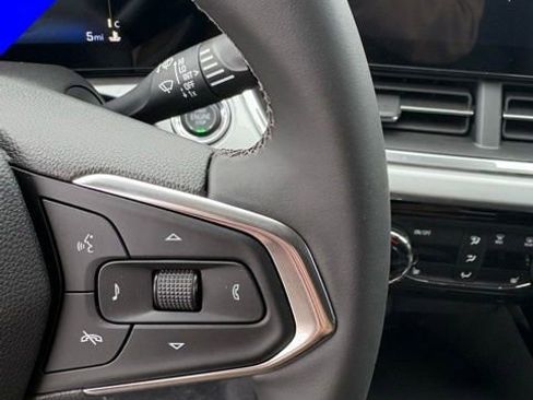 New 2026 Chevrolet Trax LT w/ Driver Confidence Package FWD image 15