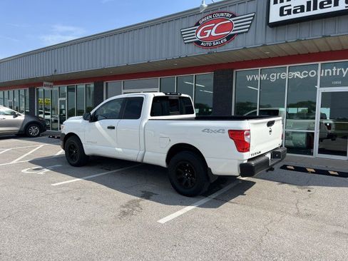 Used 2021 Nissan Titan S w/ S Utility Package image 4