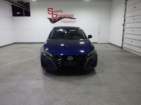 Used 2024 Nissan Altima 2.5 SR AWD/4WD image 6