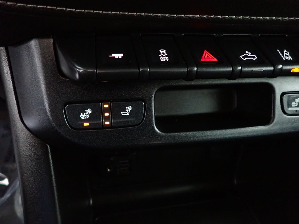 Used 2019 GMC Canyon SLT w/ Driver Alert Package AWD/4WD image 4