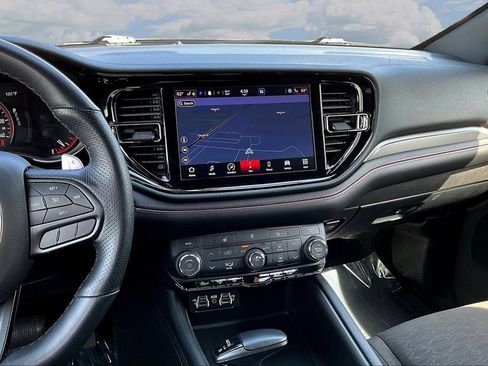 Used 2025 Dodge Durango GT AWD/4WD image 11