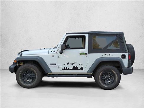 Used 2015 Jeep Wrangler Sport w/ Connectivity Group AWD/4WD image 8