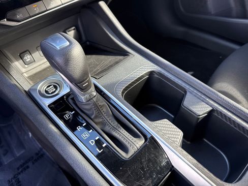 Certified 2025 Nissan Sentra SV image 17