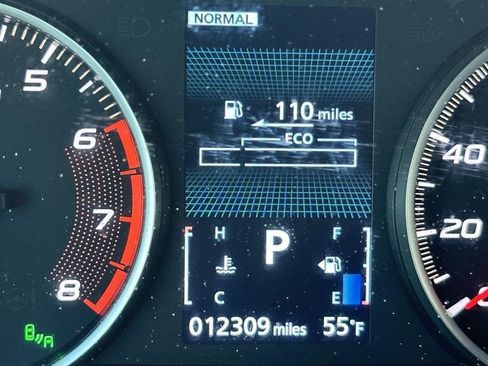 Used 2025 Mitsubishi Eclipse Cross SE image 17