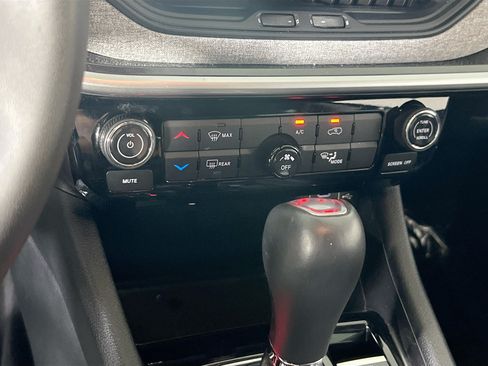 Used 2022 Jeep Compass Latitude AWD/4WD image 15