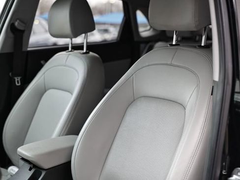 Used 2023 Hyundai Kona Limited image 22