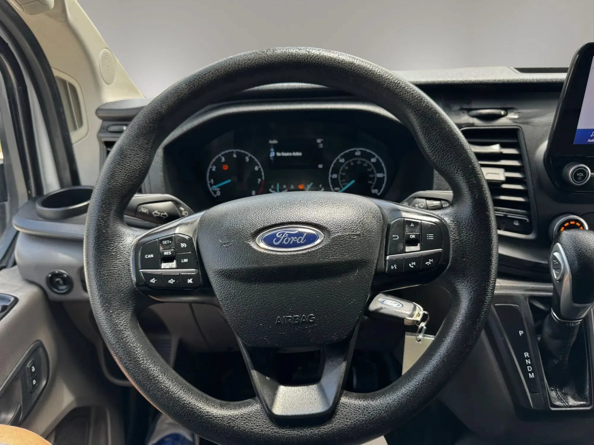 Used 2020 Ford Transit 150 Low Roof RWD image 10