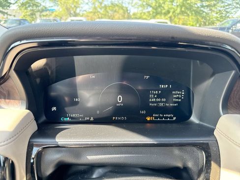 Used 2021 Lincoln Nautilus Reserve w/ Equipment Group 201A AWD/4WD image 12