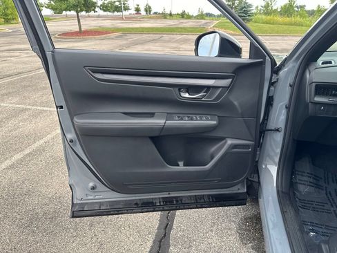 Used 2024 Honda CR-V Sport image 14