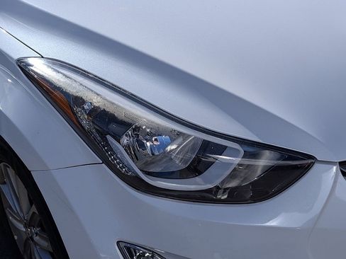 Used 2015 Hyundai Elantra SE w/ Option Group 02 image 3