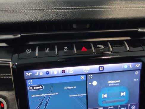 Used 2023 Jeep Grand Cherokee Limited w/ Luxury Tech Group II image 20