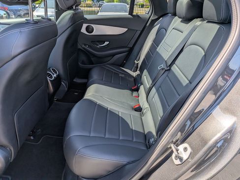 Used 2022 Mercedes-Benz GLC 300 image 29
