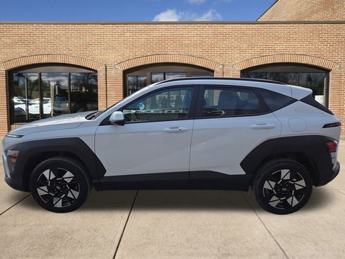 Certified 2025 Hyundai Kona SEL image 7