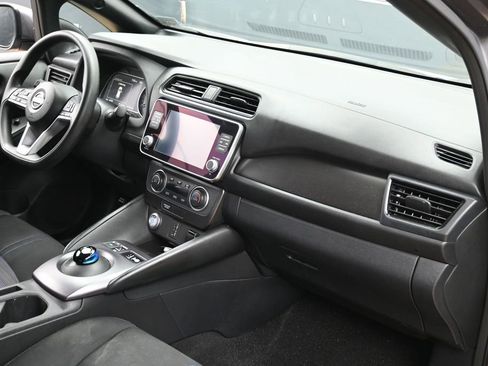 Used 2023 Nissan Leaf S FWD image 32