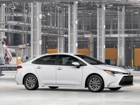 New 2026 Toyota Corolla LE FWD image 15