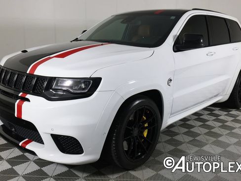 Used 2021 Jeep Grand Cherokee Trackhawk AWD/4WD image 9