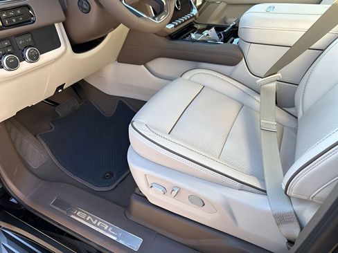 New 2026 GMC Yukon Denali image 28