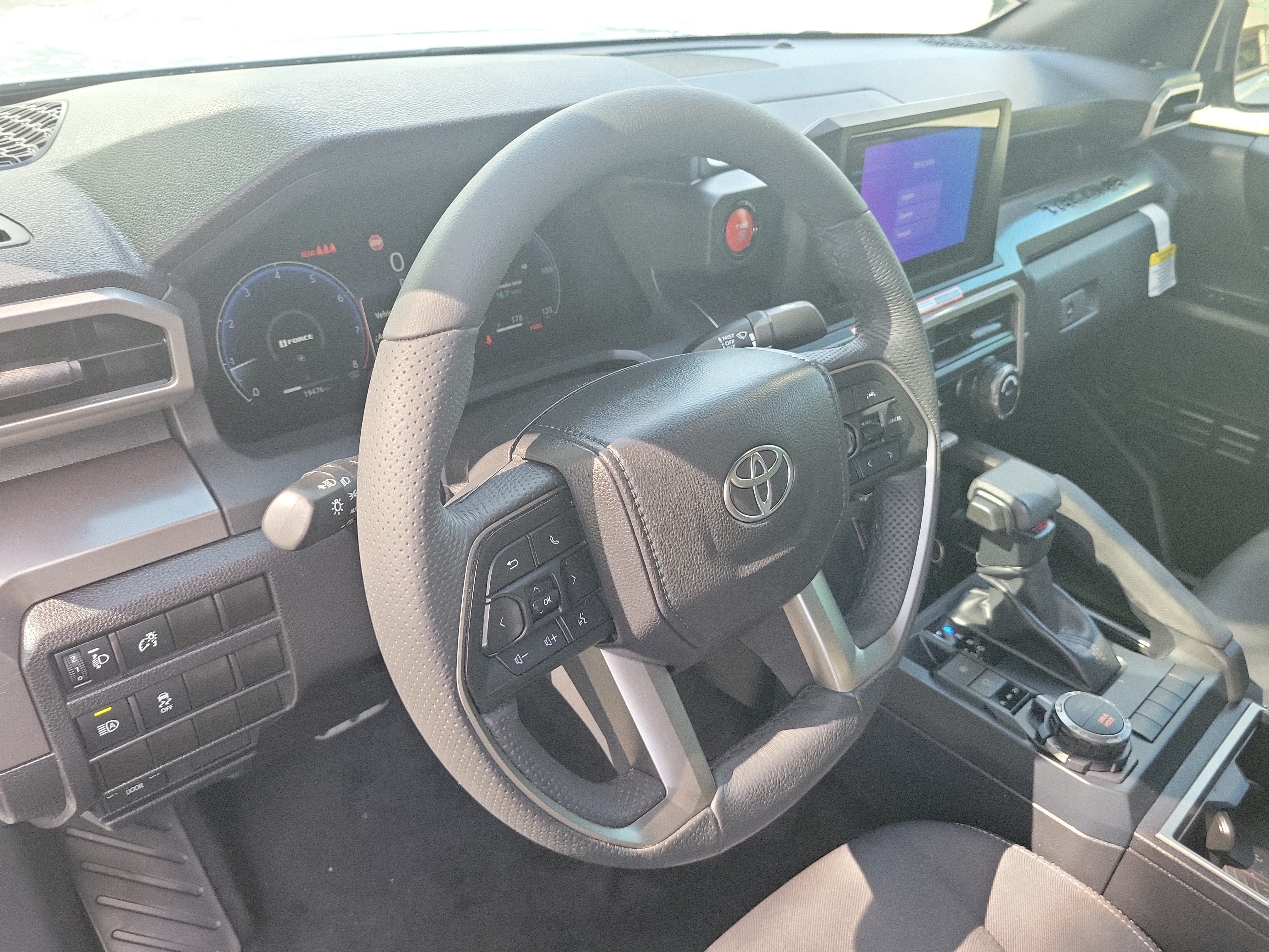 Certified 2025 Toyota Tacoma TRD Sport AWD/4WD image 23