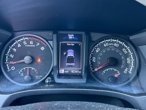 Used 2020 Toyota Tacoma SR w/ SR Convenience Package RWD image 24