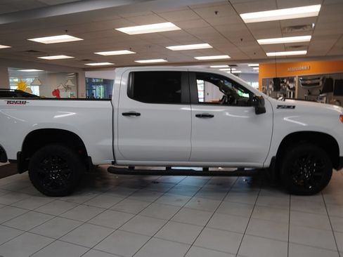 Used 2023 Chevrolet Silverado 1500 LT Trail Boss w/ Protection Package AWD/4WD image 12