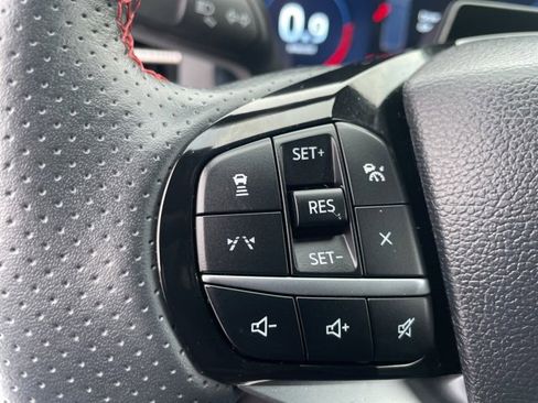 Used 2025 Ford Explorer ST-Line w/ ST-Line Street Pack image 21