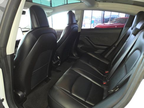 Used 2019 Tesla Model 3 Standard Range Plus RWD image 21