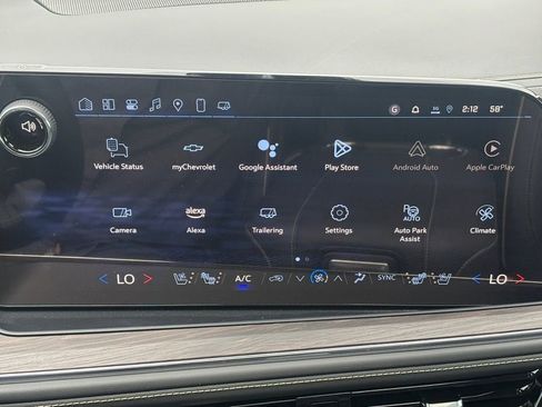 New 2025 Chevrolet Suburban Premier AWD/4WD image 19