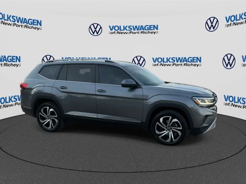 Used 2023 Volkswagen Atlas SEL AWD/4WD image 9