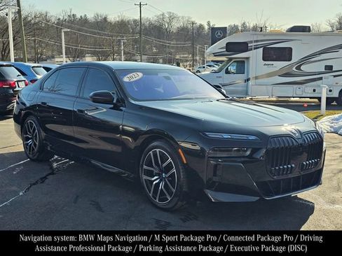 Used 2023 BMW 760i xDrive 760i xDrive w/ Executive Package image 1